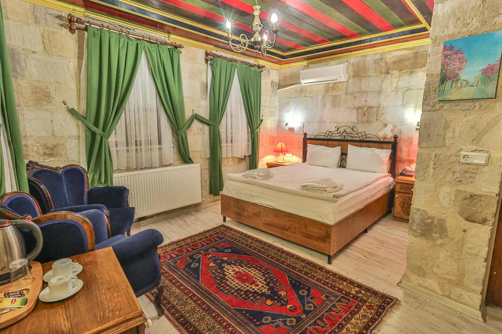 เบดร็อค เคฟ โฮเทล Hotel เกอเรเม ภายนอก รูปภาพ