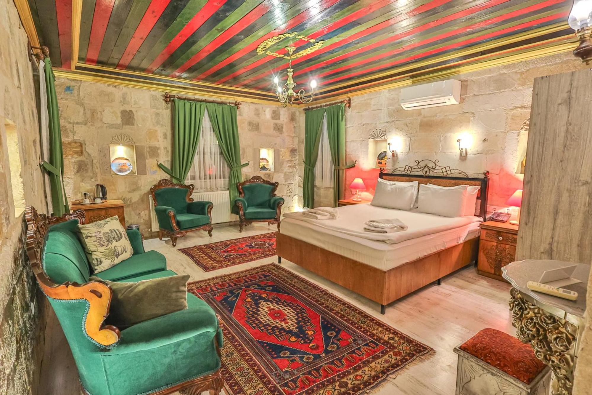 เบดร็อค เคฟ โฮเทล Hotel เกอเรเม ภายนอก รูปภาพ