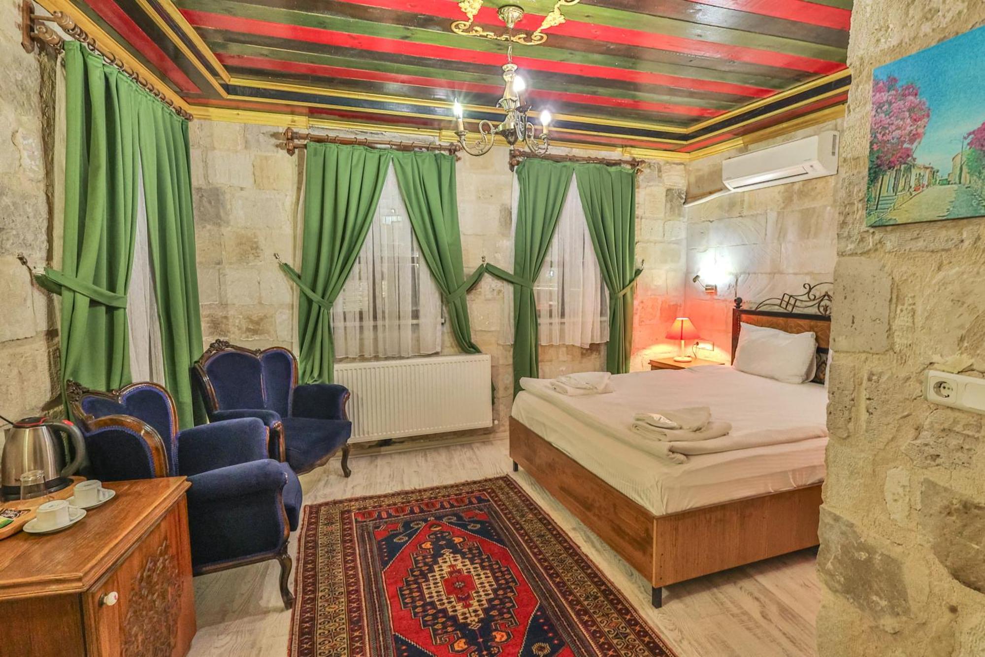 เบดร็อค เคฟ โฮเทล Hotel เกอเรเม ภายนอก รูปภาพ